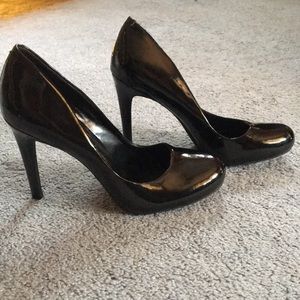 Jessica Simpson patent leather heels